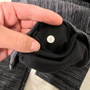 Lululemon leggings size 6. In new condition